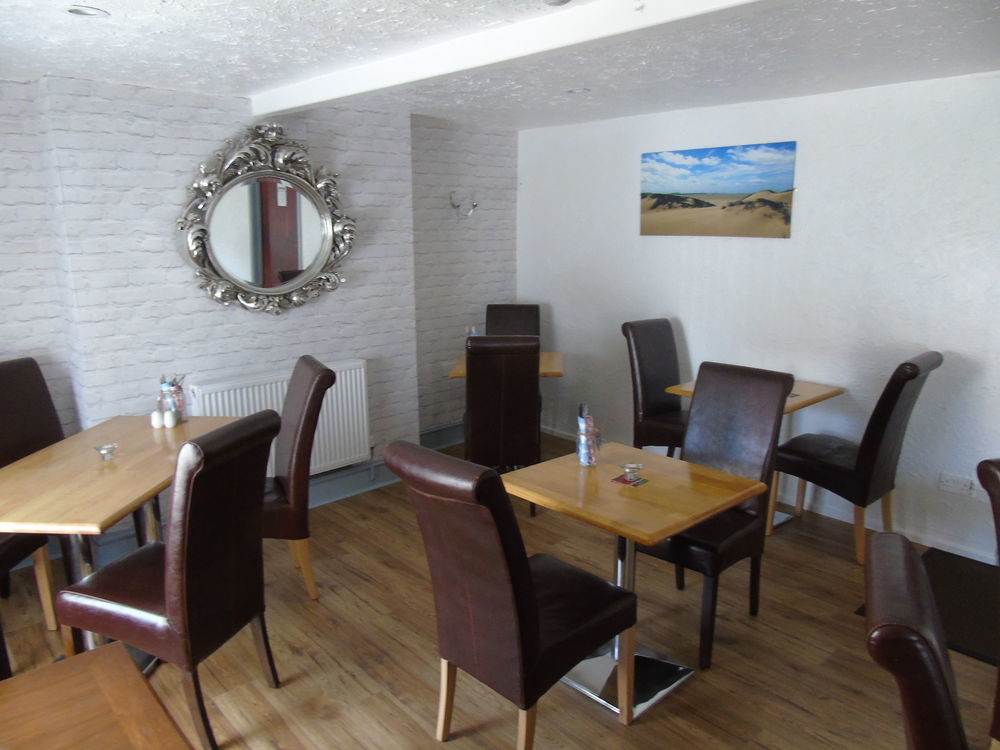 The Pembrey Country Inn מראה חיצוני תמונה