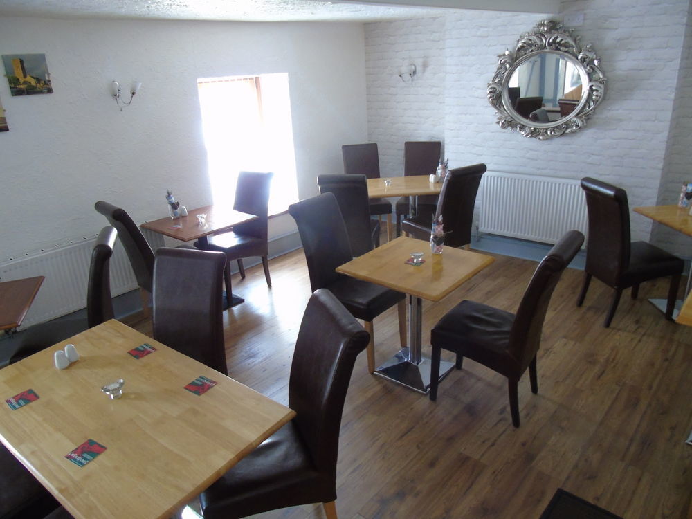 The Pembrey Country Inn מראה חיצוני תמונה