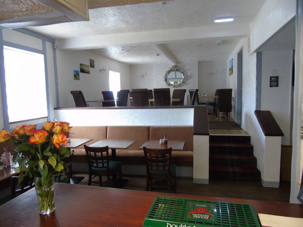 The Pembrey Country Inn מראה חיצוני תמונה